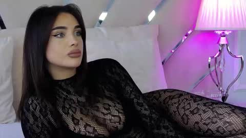 Ivy online show from March 1, 10:04 am