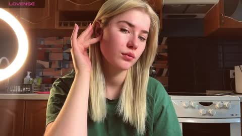 Liana online show from March 29, 3:38 am