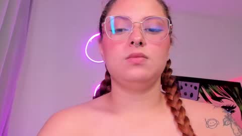Snapshot of izyzys_baker chatting on March 9, 10:30 pm hot izys online show from March 9, 10:30 pm