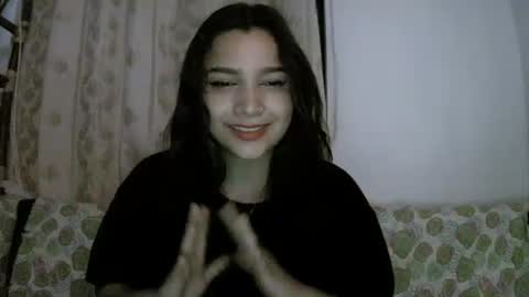 izzy_32 online show from February 1, 8:02 am