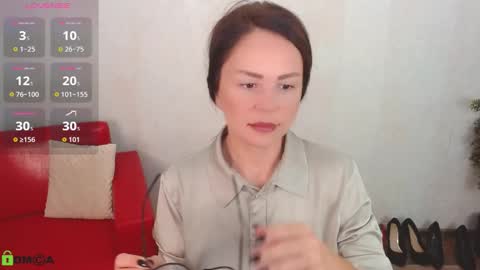 Queen of nylon  Victoria online show from September 18, 5:28 am