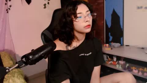 jade 18  online show from January 14, 4:39 am