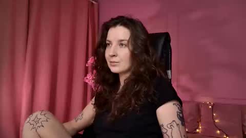 Snapshot of jackiebard chatting on September 9, 1:33 pm Jackie Byrd online show from September 9, 1:33 pm