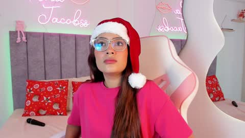Snapshot of jacobss_gh chatting on December 21, 9:58 pm JACOBSS online show from December 21, 9:58 pm