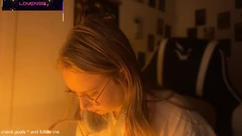 jacywinslat online show from October 21, 4:44 pm