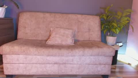  Jade Brunete  online show from May 4, 8:23 pm