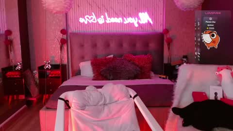 JADE online show from April 4, 9:02 pm