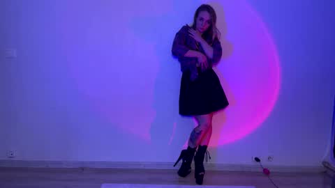 bbbloom online show from November 16, 8:53 pm