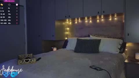 Jade online show from February 21, 8:42 pm