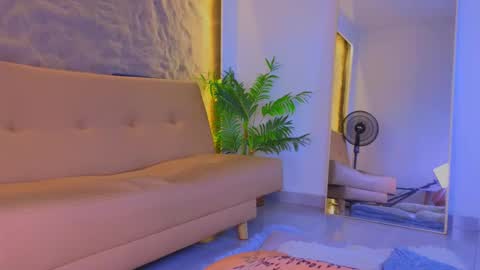 jadee__ online show from February 1, 3:27 am