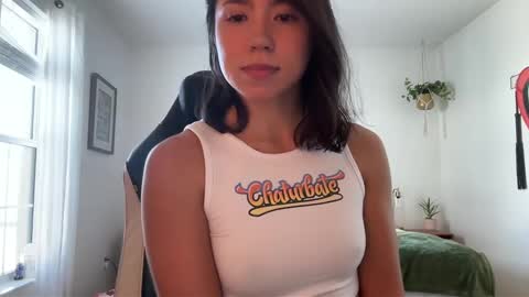 Jade Love online show from January 29, 7:00 pm