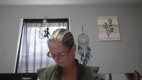 JadeLuv online show from June 19, 5:27 pm