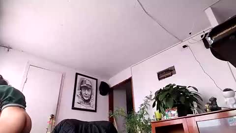 janariivera1 online show from November 6, 3:18 pm