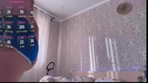 janepuff online show from January 14, 7:02 am