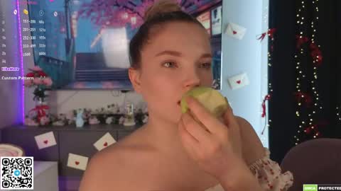 Hi Im Alice and here youll find something online show from April 18, 7:44 am