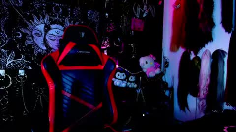     online show from June 10, 11:14 pm