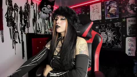      online show from March 9, 11:46 pm