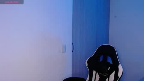 Janne  online show from November 8, 8:52 am