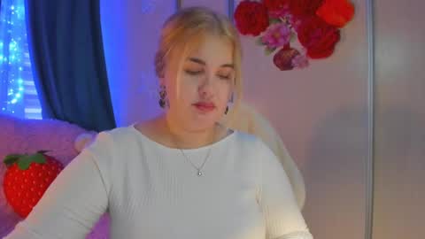 Snapshot of jansylines chatting on February 6, 8:18 am JansyLines online show from February 6, 8:18 am