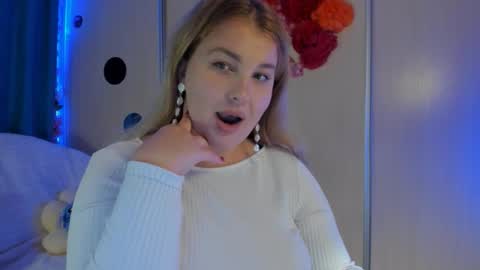 Snapshot of jansylines chatting on September 21, 7:23 pm JansyLines online show from September 21, 7:23 pm