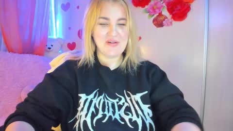 Snapshot of jansylines chatting on February 28, 10:17 pm JansyLines online show from February 28, 10:17 pm