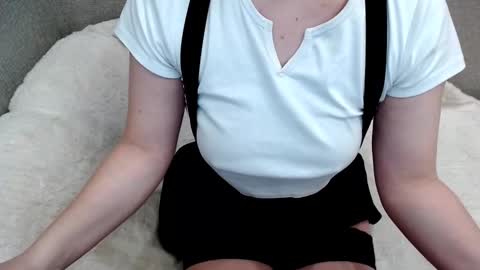 Elina online show from March 4, 6:37 am