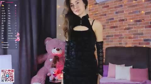 Chloe online show from October 11, 7:02 am