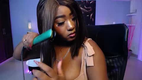 Instagram jasminecampbell1  online show from November 5, 9:20 pm