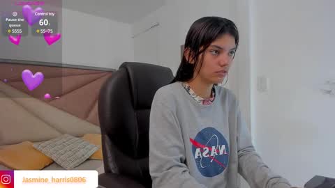 Snapshot of jasmineharris chatting on February 25, 11:54 am jasmineharris online show from February 25, 11:54 am