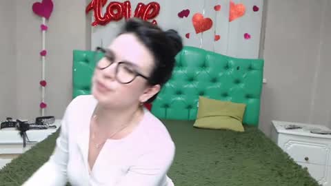 JasmineKouch online show from July 9, 6:54 pm