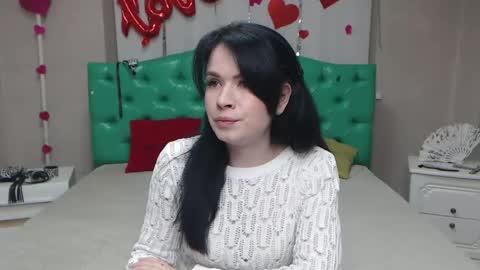 JasmineKouch online show from April 29, 5:40 pm