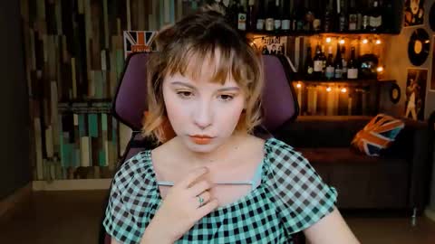 Snapshot of jasminemilko chatting on October 10, 5:34 am Jasmine online show from October 10, 5:34 am