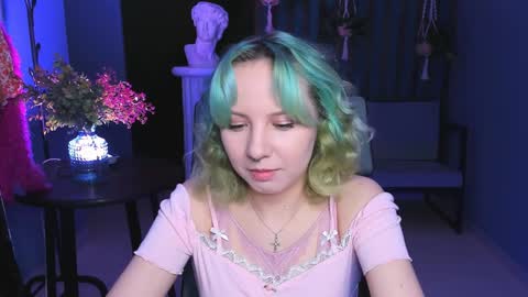 Snapshot of jasminemilko chatting on December 19, 5:07 am Jasmine online show from December 19, 5:07 am