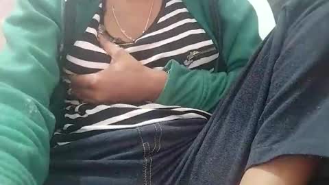 jasspreettt online show from November 24, 4:36 am