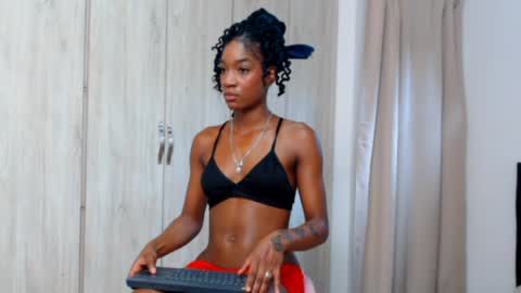 jax_f00x online show from April 16, 9:39 pm