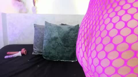 Jazmin online show from June 23, 11:36 pm
