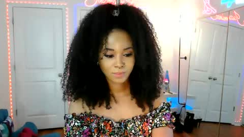 Jazmine Fox online show from June 11, 3:31 pm