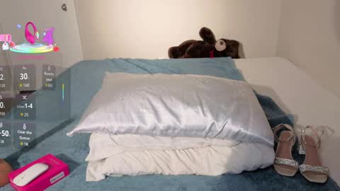 jazmyn6969 online show from April 1, 7:00 pm