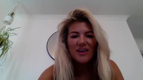 jazzypink86 online show from July 20, 1:35 pm