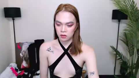 Jelai Greyson online show from November 18, 1:17 am