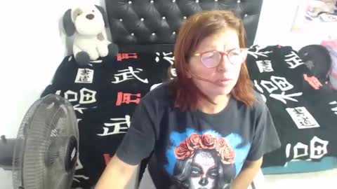 Snapshot of jellyfishhot chatting on October 17, 2:37 am  Natalia  online show from October 17, 2:37 am