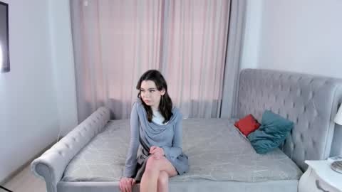 Emilia online show from February 27, 7:30 am