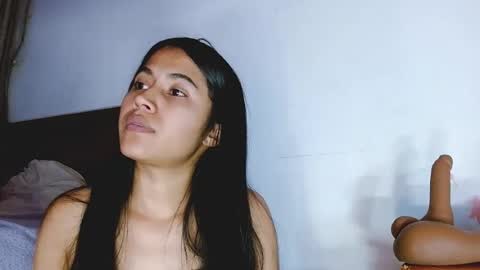 jenner_lena online show from June 23, 6:33 am