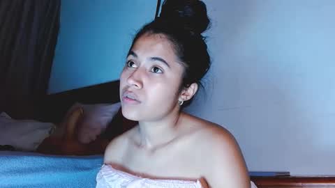 jenner_lena online show from May 25, 5:28 am