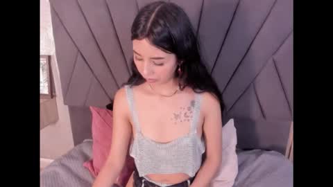 Jenner online show from January 18, 8:05 pm