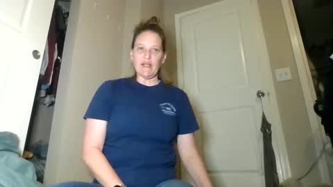 Snapshot of jennibean6996 chatting on October 4, 1:22 am Jennibean6996 online show from October 4, 1:22 am