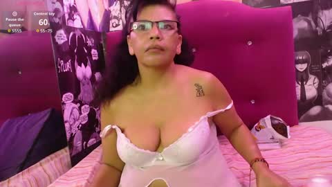 Jennifer online show from April 14, 2:44 am