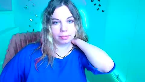 Jennifer online show from February 17, 7:29 am