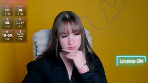 Jennifer online show from January 17, 12:34 pm