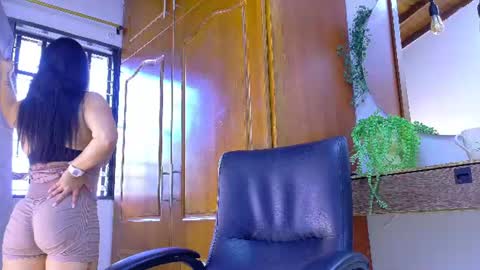 Jennifer vega  online show from July 6, 9:17 pm